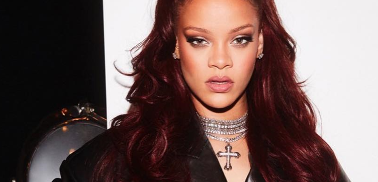 Rihanna posee un estilo original y sensual. Foto: Instagram @badgalriri