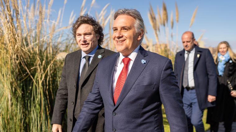 El gobernador de Córdoba, Martín Llaryora, fue muy crítico con el gobierno de Javier Milei por los ajustes en discapacidad y en el PAMI.