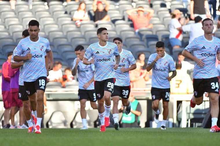 Los jugadores de River en la entrada en calor previa al último partido frente a Lanús. Foto: Prensa River Plate