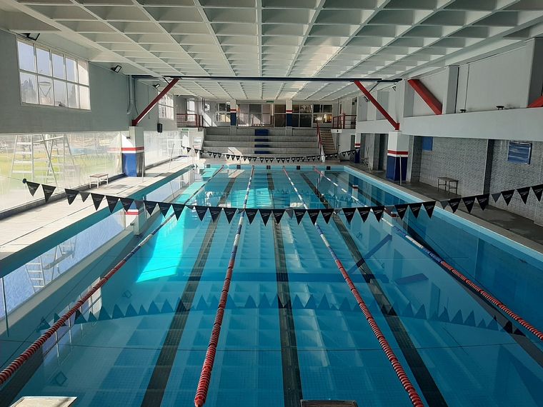 La pileta cubierta de Regatas será uno de los escenarios del certamen. Foto: Prensa Club Regatas