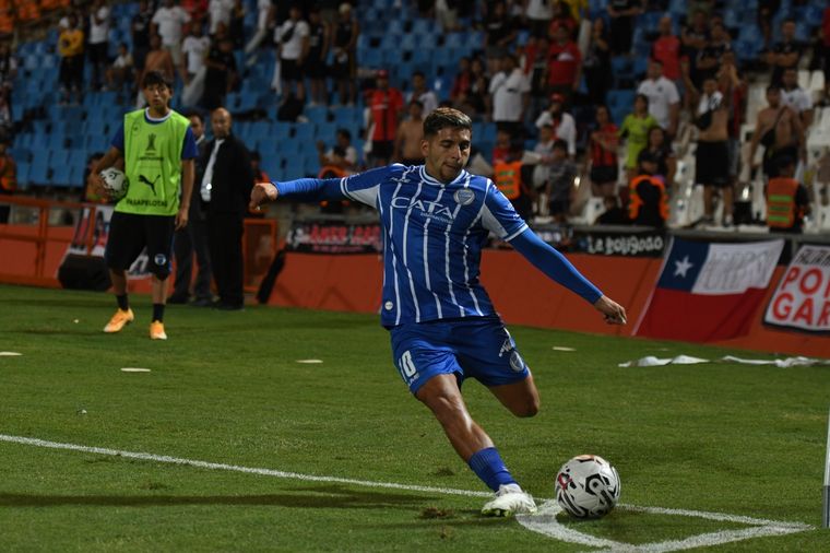 El volante y figura del Tomba, Hernán López Muñoz. Foto: Juan Ignacio Blanco / MDZ