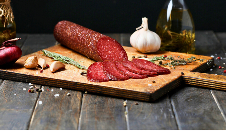 Salchichas de salami: beneficios y secretos de su preparación Foto: Shutterstock