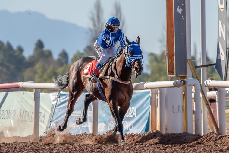 Marlow fue el justo ganador del clásico de la jornada. Foto: José Maluf