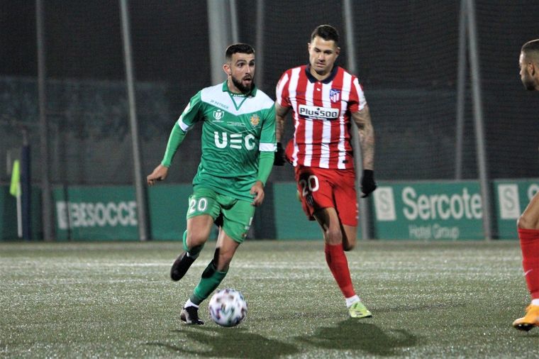 Dura derrota del Colchonero. Foto: @ue_cornella