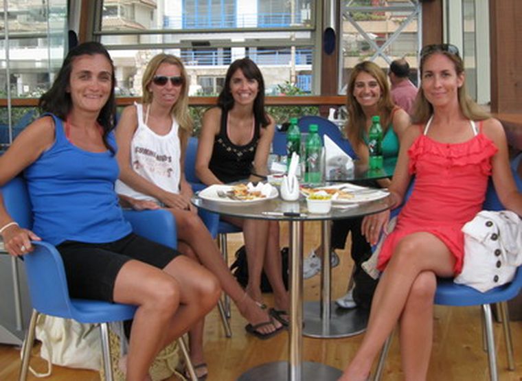 Ana Rizzoto, Belén Villasuso, Silvia Isaías, Fernanda Fenollar e Ivana Torti.