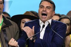 Flávio Bolsonaro aparece con el 33% de intención de voto y quedó a cinco puntos de Lula de cara a la primera vuelta.