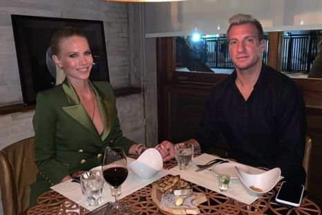 La pareja y una nueva etapa. La pareja y una nueva etapa.