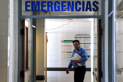 MDZol | Los chicos, de entre 17 y 18 años, arribaron con iguales síntomas a la guardia del hospital. Foto: Mediamza.com