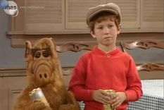 asi esta brian tanner, el mejor amigo de alf
