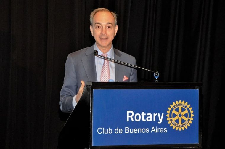 El secretario de Educación, Carlos Torrendell, habló de la problemática con las universidades en el marco de un almuerzo en el Rotary Club de Buenos Aires. Foto: Ministerio de Educación