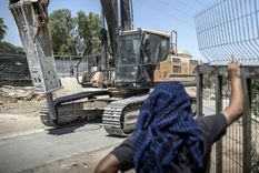 Israel y sus máquinas de demolición en Cisjordania, territorio de Palestina. Foto Dpa