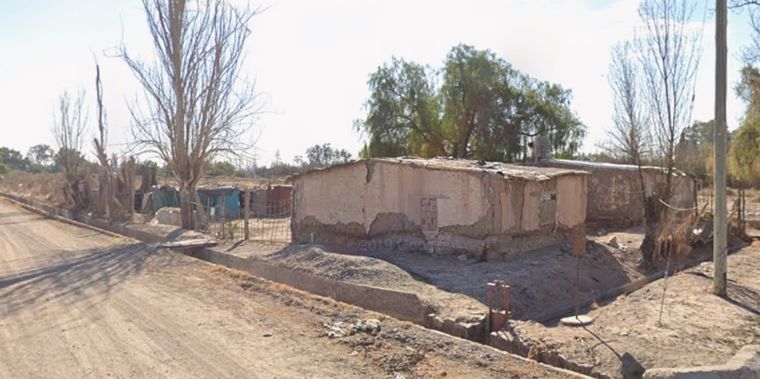 El domicilio donde las víctimas fueron electrocutadas al caer un cable sobre una pileta.