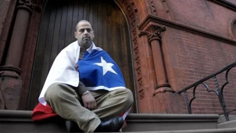 Mario Sepulveda y su bandera chilena Foto: Gentileza Mario Sepulveda