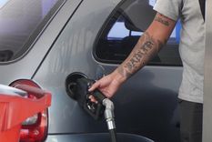 Los descuentos en combustibles de mayo ofrecen un alivio frente a los aumentos acumulados, pero requieren organización y atención al detalle Foto: Rodrigo DAngelo / MDZ