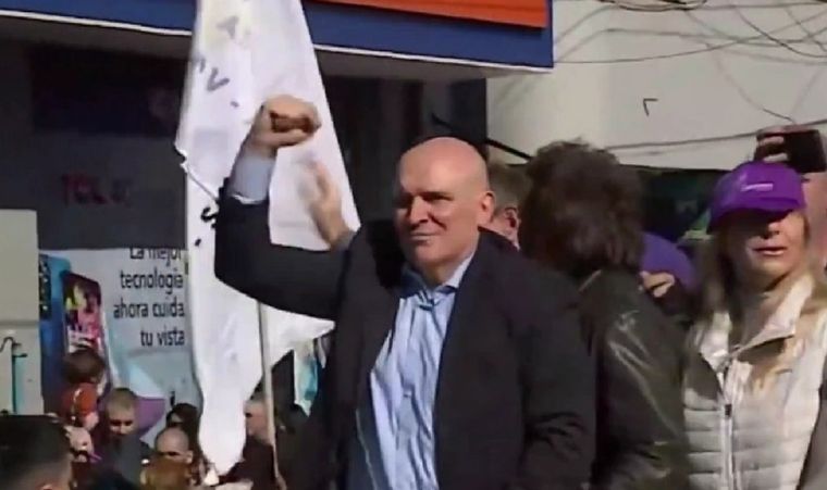 José Luis Espert estaba junto a Javier Milei al momento del ataque a la camioneta.