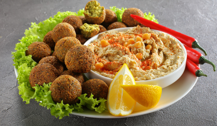 La mejor combinación: falafel con hummus tradicional Foto: Shutterstock