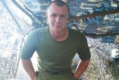 un joven soldado en kiev se hizo estallar para frenar el avance de unas tropas rusas un joven soldado en kiev se hizo estallar para frenar el avance de unas tropas rusas