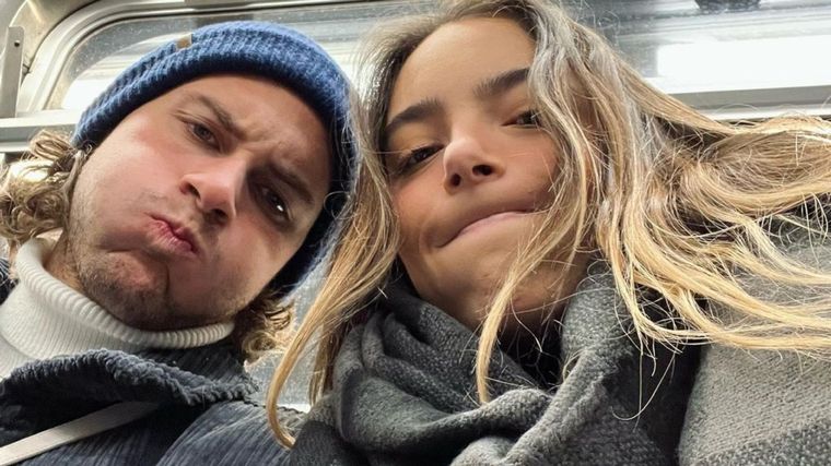 Fernanda Serrano y Santiago Giménez Un amor que resuena desde lo más alto. Foto: Fuente: Imagen / Fernanda Serrano