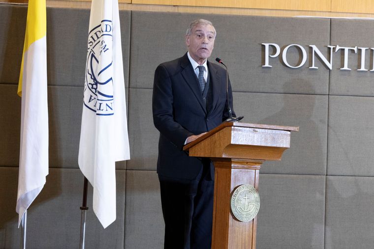 Dr. Miguel Ángel Schiavone, rector de la UCA&nbsp;