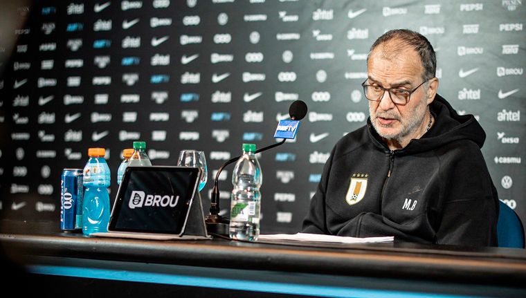 Bielsa hizo un duro balance de su gestión en Uruguay.