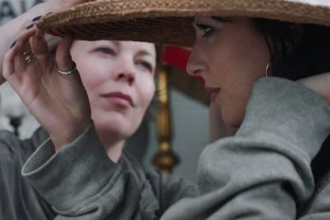 Olivia Colman y Dakota Johnson protagonizan esta historia en Netflix. Foto: Archivo