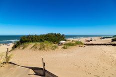 Esta playa es la más recomendada por la IA para unas vacaciones tranquilas Foto: Shutterstock