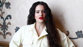Rosalía propone esta nueva combinación para el invierno Foto: Teen Vogue