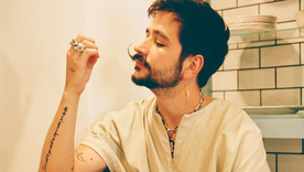 Camilo tiene un look interesante y único.