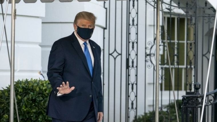 Trump se trasladó este viernes por la tarde hasta el Walter Reed National Military Medical Centre.