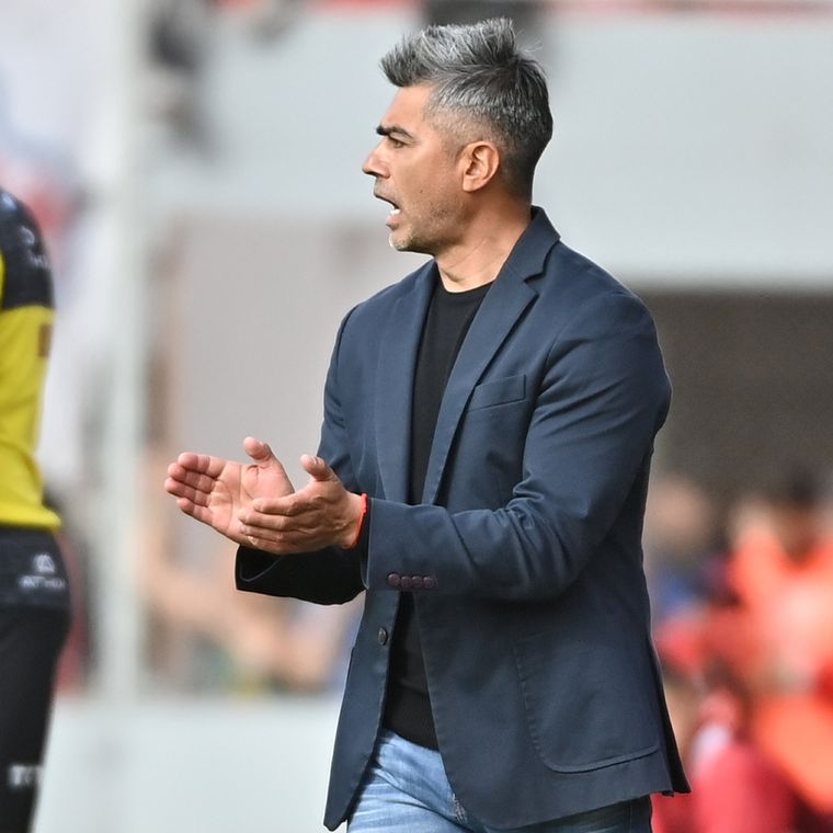 Marcelo Escudero será el DT interino de River ante Independiente Rivadavia. Foto: @RiverPlate Marcelo Escudero será el DT interino de River ante Independiente Rivadavia. Foto: @RiverPlate