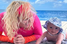 Rebel Wilson mostró por primera vez la cara de su bebé. Foto: Instagram @rebelwilson