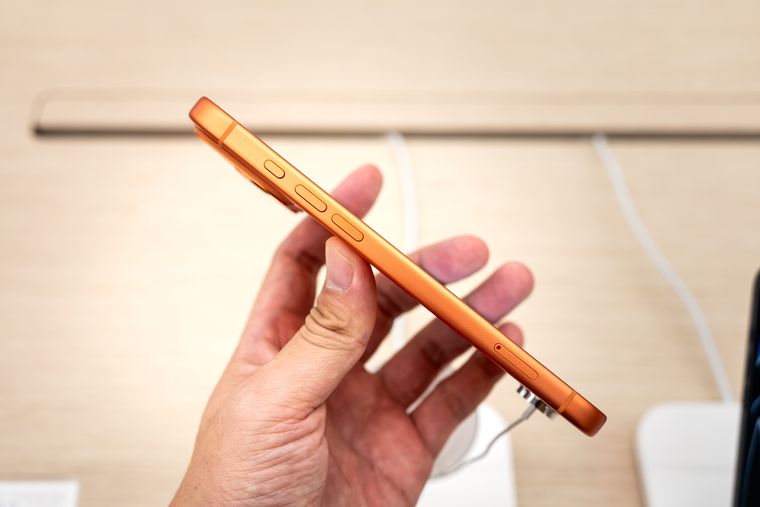 El nuevo iPhone 18 Pro Max promete una pantalla de 6,9 pulgadas y una batería superior. El nuevo iPhone 18 Pro Max promete una pantalla de 6,9 pulgadas y una batería superior.