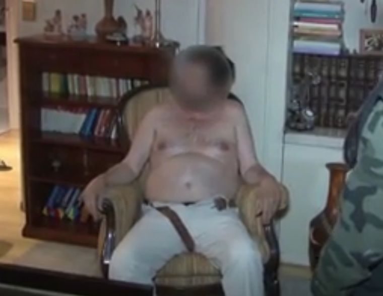 En la vivienda del médico se secuestraron numerosos dispositivos electrónicos que serán analizados