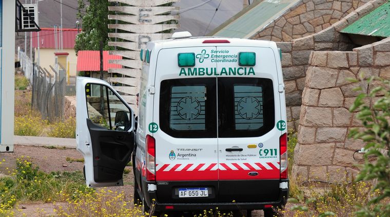 El Servicio Coordinado de Emergencias trasladó al joven que se electrocutó al Hospital Lagomaggiore Foto: ALF PONCE MERCADO / MDZ