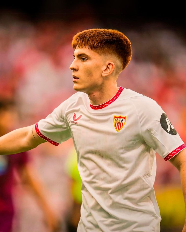 El DT del Sevilla volvió a hablar sobre el Colo Barco. Foto: @colo.barco