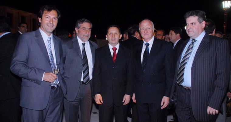 Adolfo Trípodi recibió al gobernador Jaque. En la foto junto a Marcos Zandomeni, José Zuccardi y Alejandro Orlando. Foto: Gerardo Gómez/MDZ
