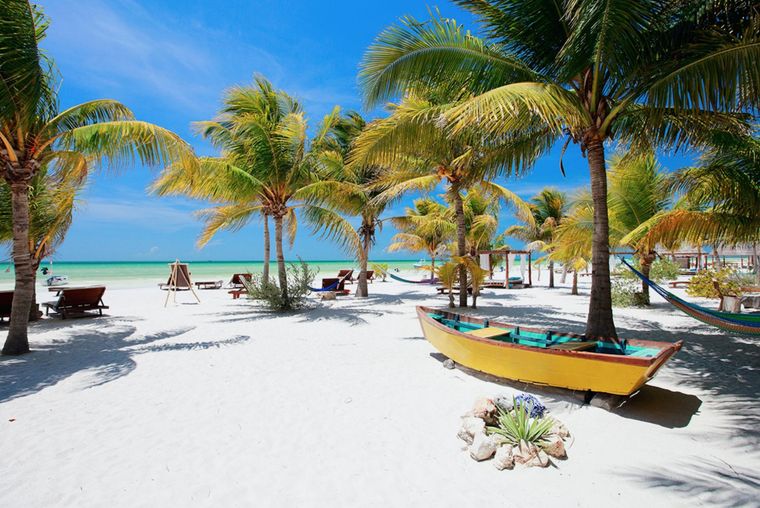 La isla paradisíaca desde donde parte la excursión para ver al tiburón ballena. Foto: Foto: villapalmarcancun.com