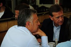 Rodolfo Suarez junto a Alfredo Cornejo. Foto: ALF PONCE MERCADO / MDZ Rodolfo Suarez junto a Alfredo Cornejo. Foto: ALF PONCE MERCADO / MDZ