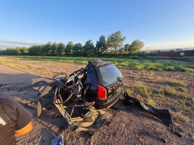 Así quedó el Fiat Palio donde viajaba la víctima fatal. Foto: Ministerio de Seguridad