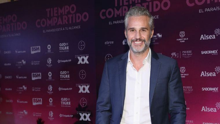Foto: https://www.unotv.com/entretenimiento/quien-es-juan-pablo-medina-actor-que-fue-hospitalizado-por-una-trombosis/