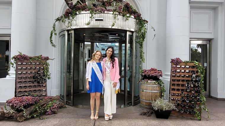 La primera entrevista en conjunto de la Reina y Virreina de la Vendimia 2022. Foto: Priscila Mateos