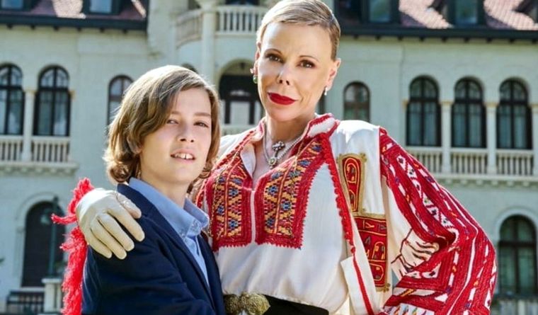 Princesa Kalina de Bulgaria La princesa Kalina de Bulgaria, junto a su hijo Simeón. Foto: Efe.