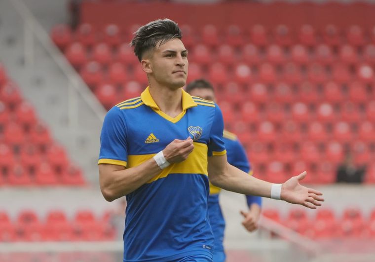 Maximiliano Zalazar, figura del Boca campeón de Reserva y autor del segundo ante Independiente.