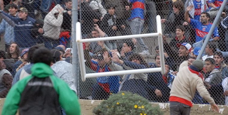 Los disturbios de la promoción le costaron a Chicago su cancha Foto: Telam