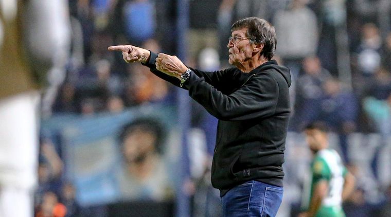 El entrenador afrontará una nueva faceta en el mundo del fútbol. Foto: Fabián Salamone / MDZ