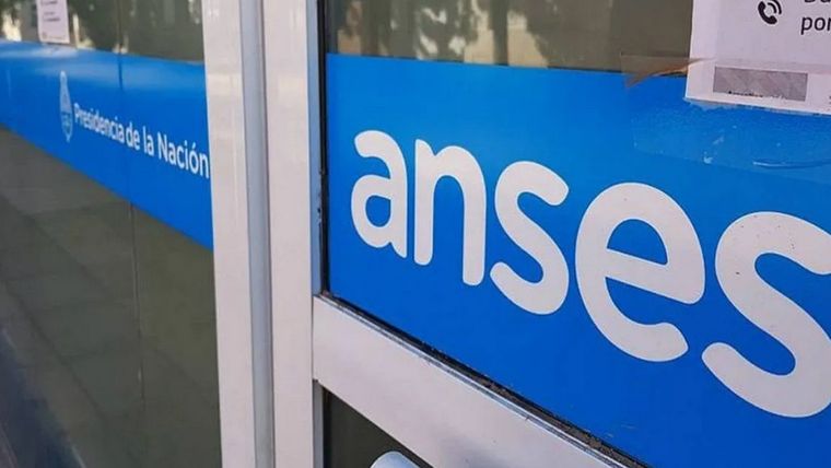 ANSES paga jubilaciones hoy. Foto: BAE Negocios