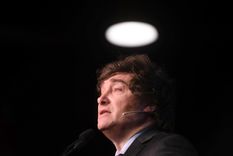 En un extenso reportaje con Tucker Carlson, Milei habló de la inflación de la Argentina, el debate del aborto y el socialismo. Además, también crítico al papa Francisco y arremetió contra el Ministerio de la Mujer Foto: Telam