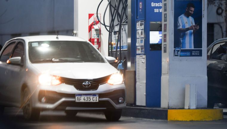 Anunciaron que la nafta de YPF bajará a partir del martes 1 de octubre Foto: Santiago Tagua/MDZ