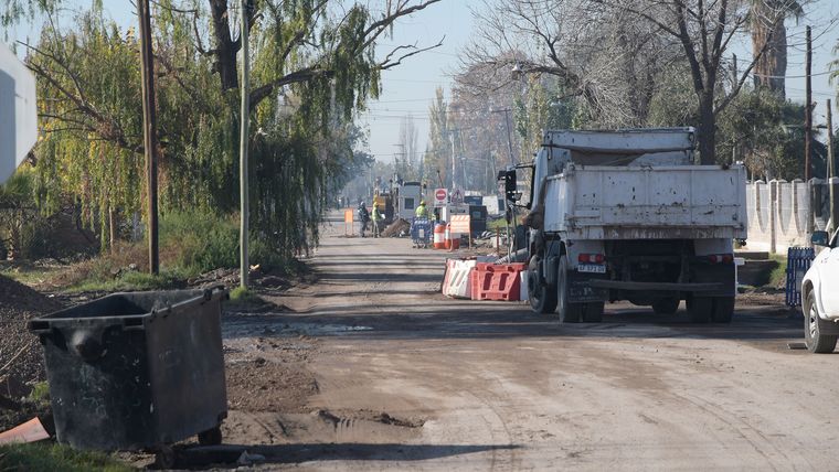 El desborde cloacal comenzó en la calle Severo del Castillo y 2 de Mayo