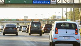 El Gobierno nacional habilitó a 9 provincias a cobrar peajes en las rutas nacionales que atraviesen su territorio. El Gobierno nacional habilitó a 9 provincias a cobrar peajes en las rutas nacionales que atraviesen su territorio.